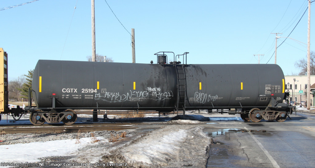 CGTX 25194 - GATX Rail Canada