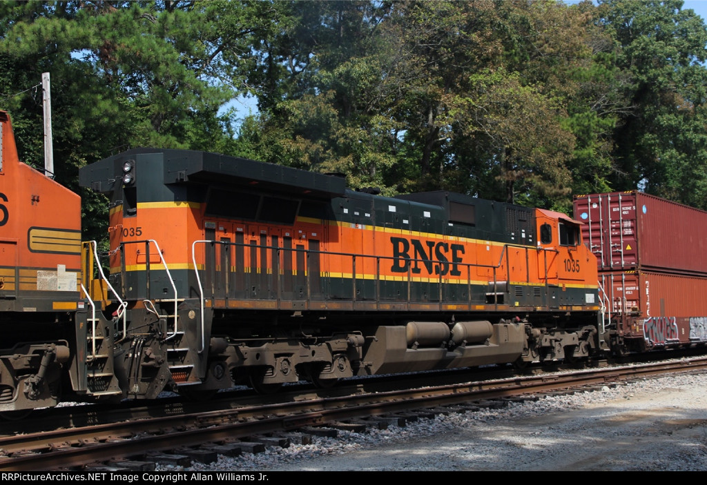 BNSF 1035