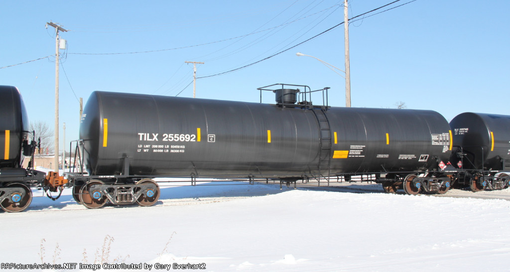 TILX 255692 - Trinity Industries Leasing