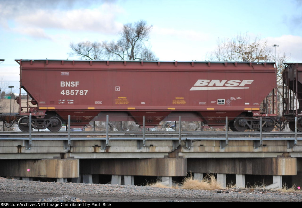 BNSF 485787