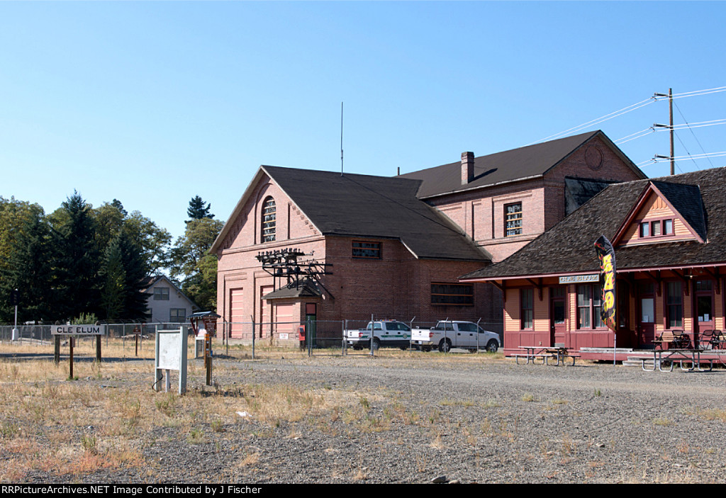 Cle Elum substation and depot