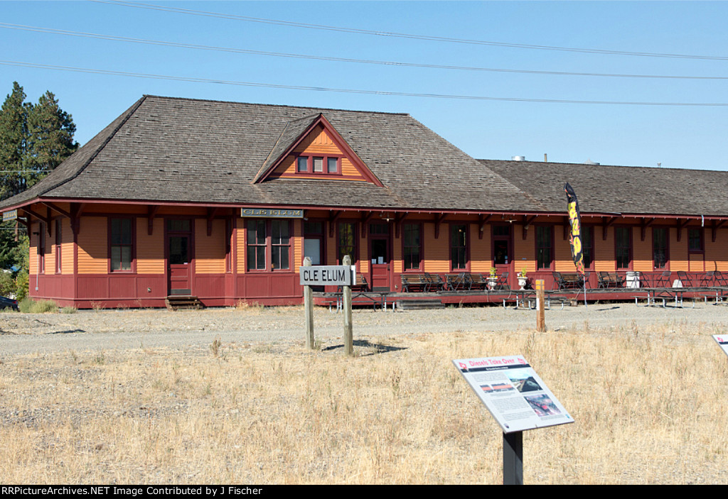 Cle Elum depot