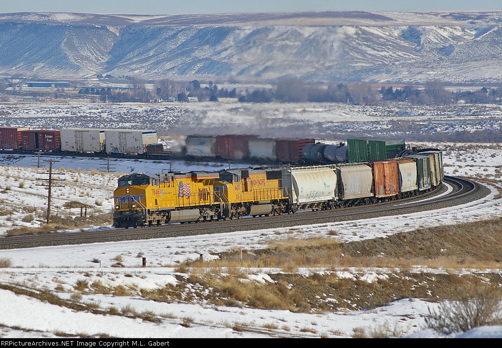 UP 7846 on the Medbury Hill Horseshoe