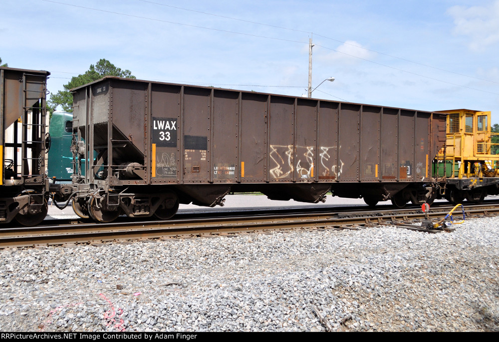 LWAX 33