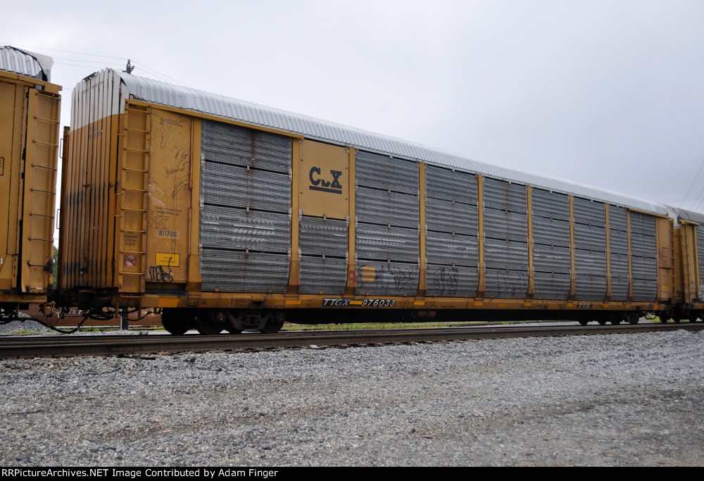 TTGX 976038 CSX Patch Autorack
