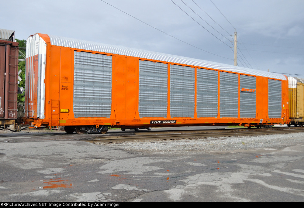 TTGX 693292 BNSF Autorack