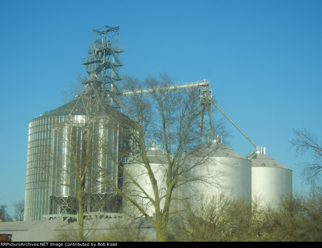 Foosland Grain Elevator
