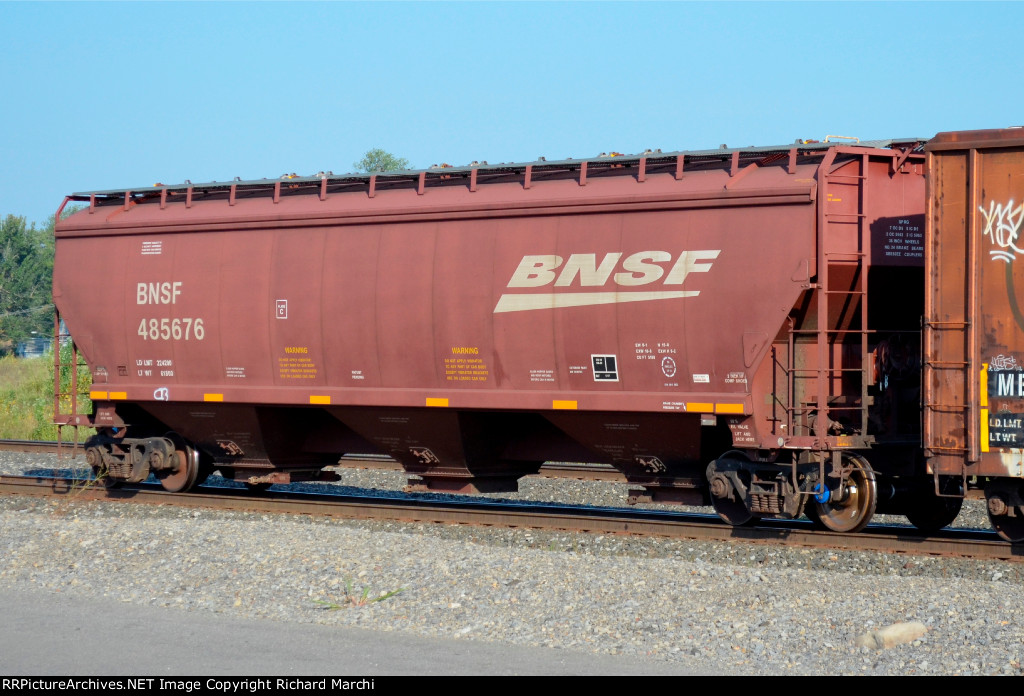 BNSF 485676