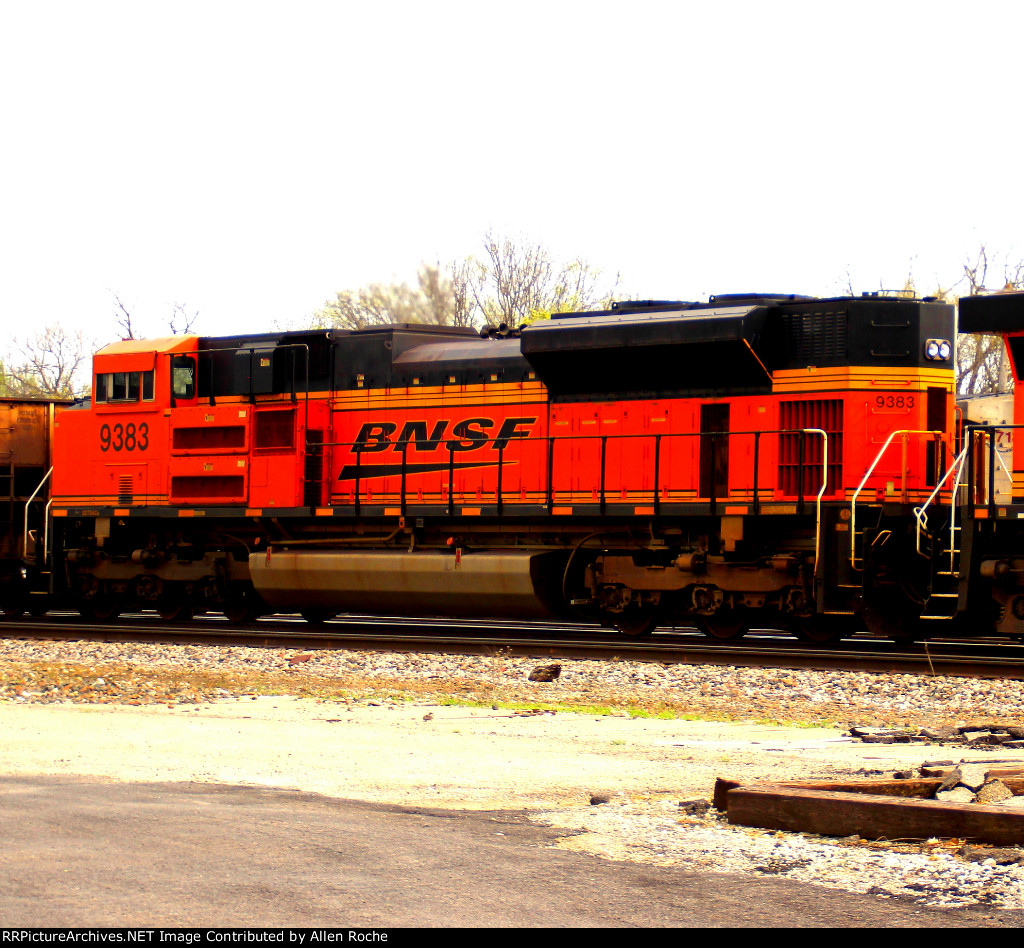 BNSF 9383