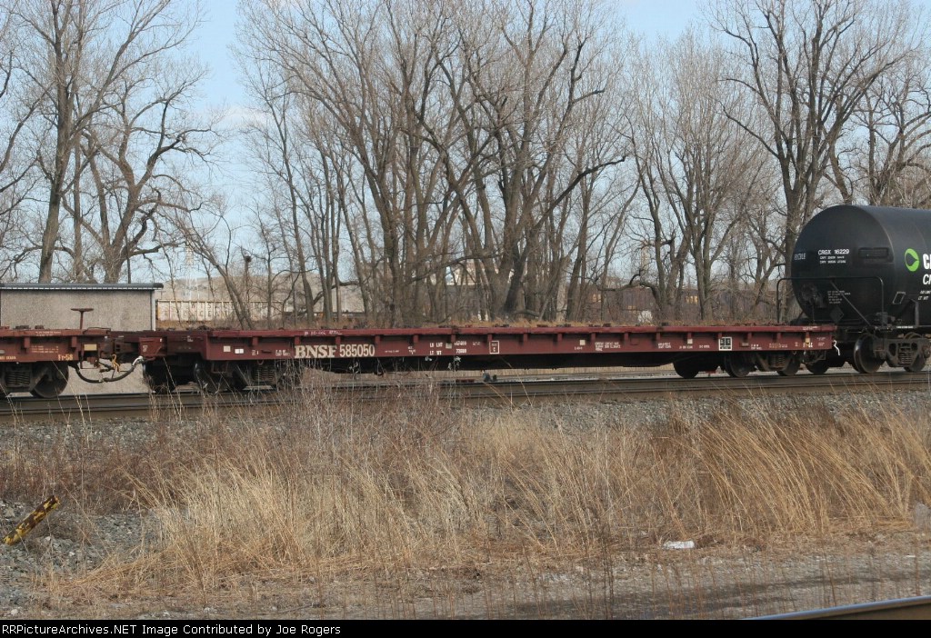 BNSF 585050