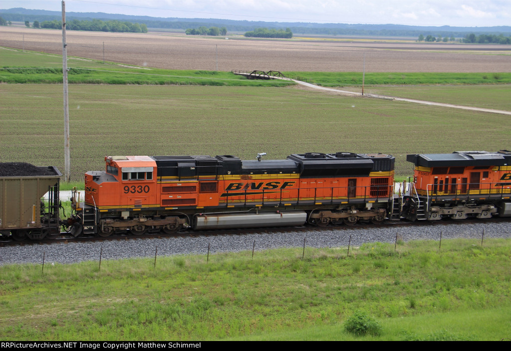 BNSF 9330