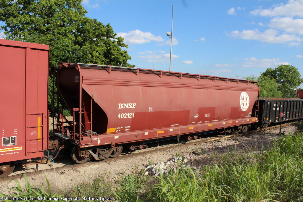 BNSF 402121
