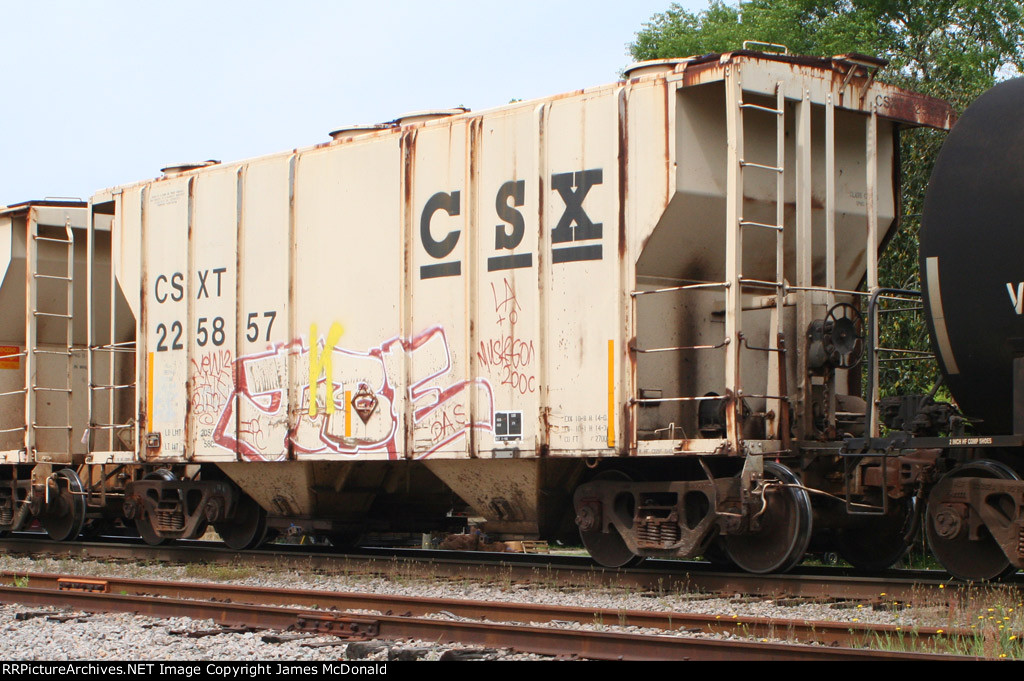 CSX 225857