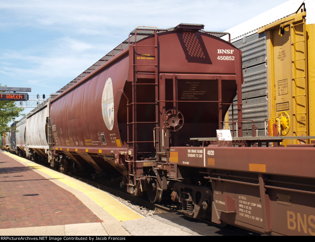 BNSF 450852