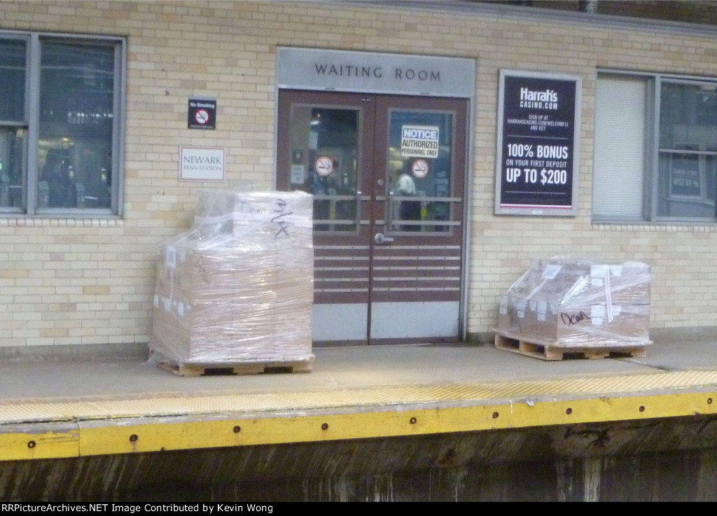 Amtrak LTL pallets at Newark Penn Station 