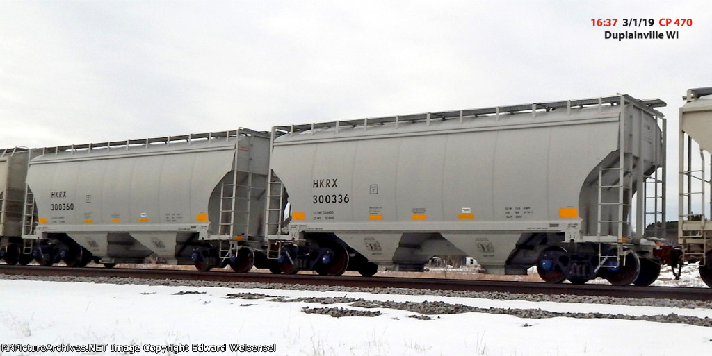 A pair of full houses on CP 470