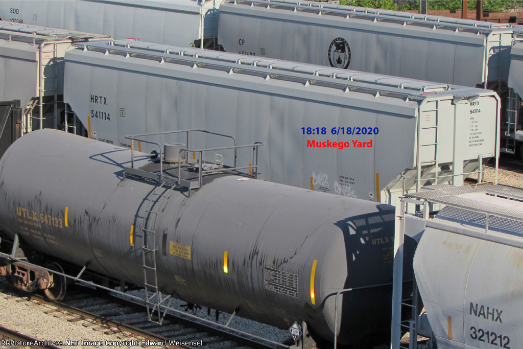 Aces & quarters - full house