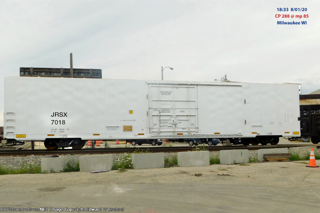 Quite a few JR Simplot reefers wear fresh uniforms