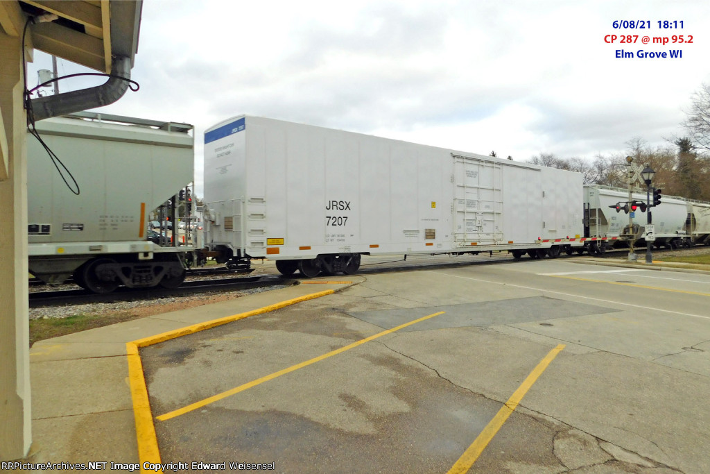 JRSX reefers with McD's french fries!