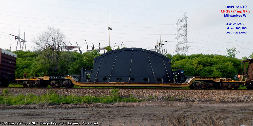 Komatsu mining shovel component requires a very wide depressed deck