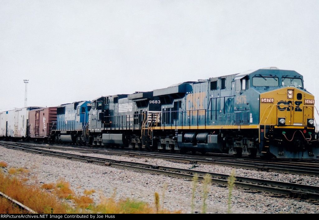 CSX 5476 East