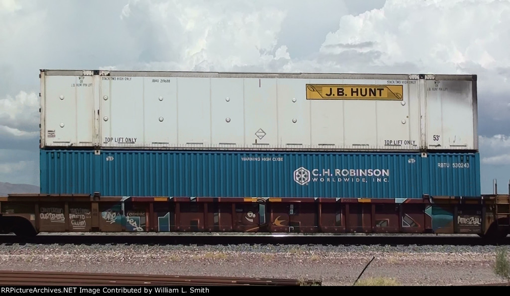 EB Intermodal Frt at Goffs CA-39