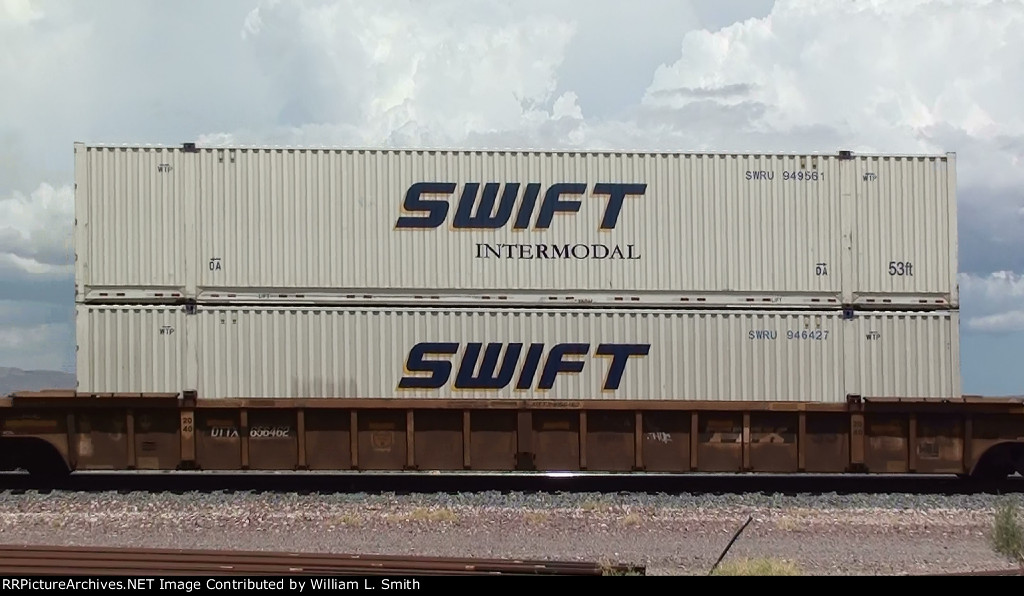 EB Intermodal Frt at Goffs CA-40