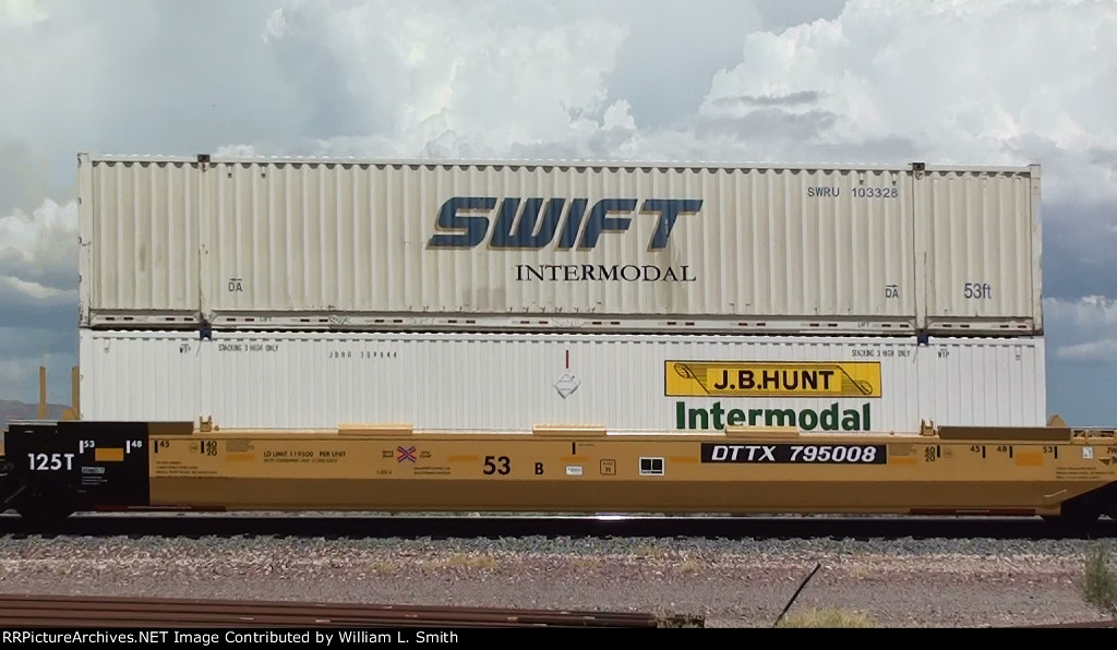 EB Intermodal Frt at Goffs CA-44