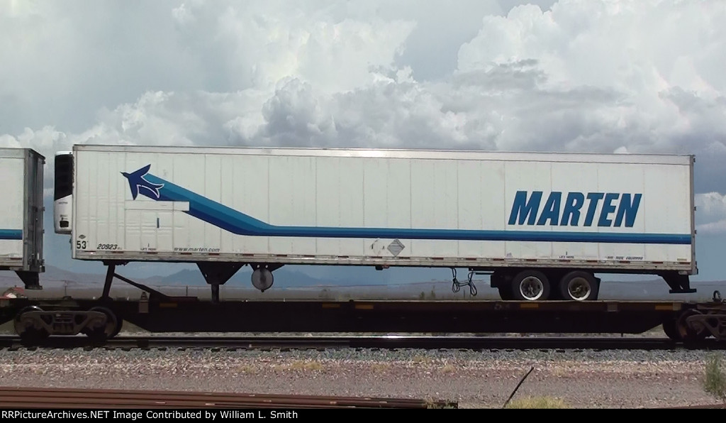 EB Intermodal Frt at Goffs CA-81