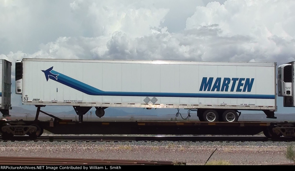 EB Intermodal Frt at Goffs CA-83