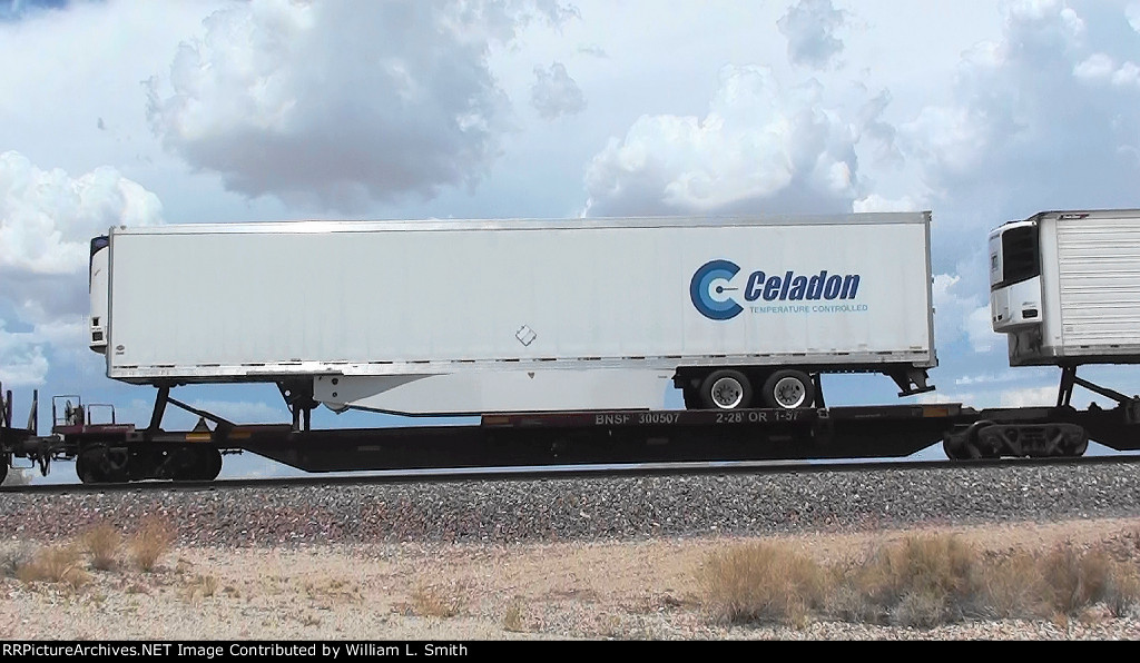 WB Intermodal Frt -2- at Goffs CA -56