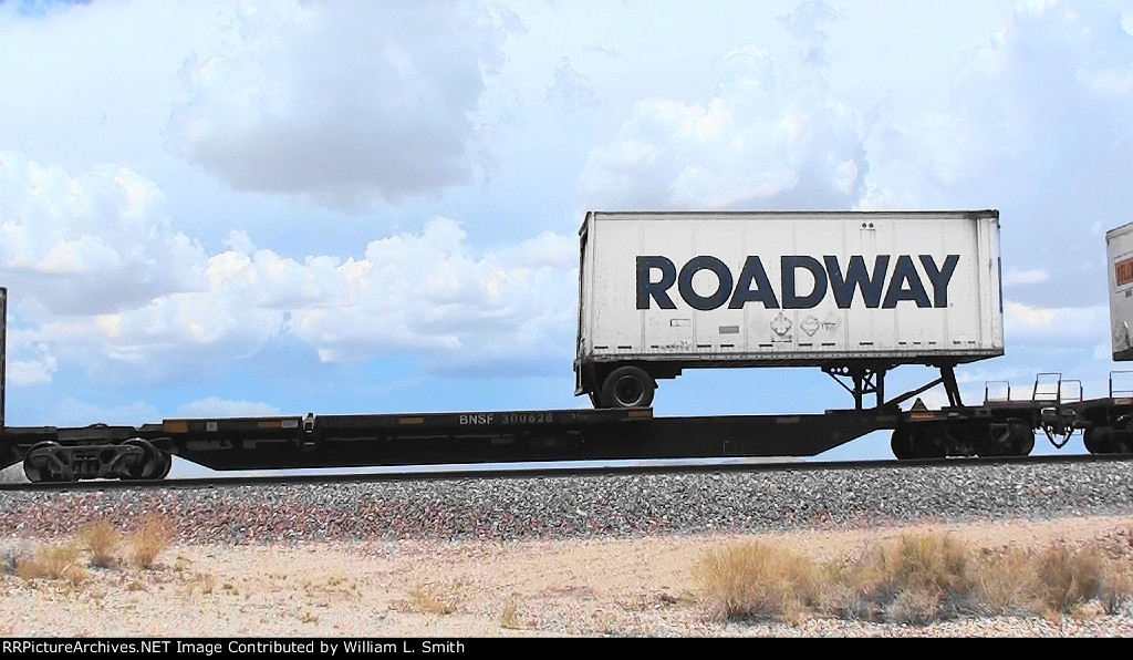 WB Intermodal Frt -2- at Goffs CA -81