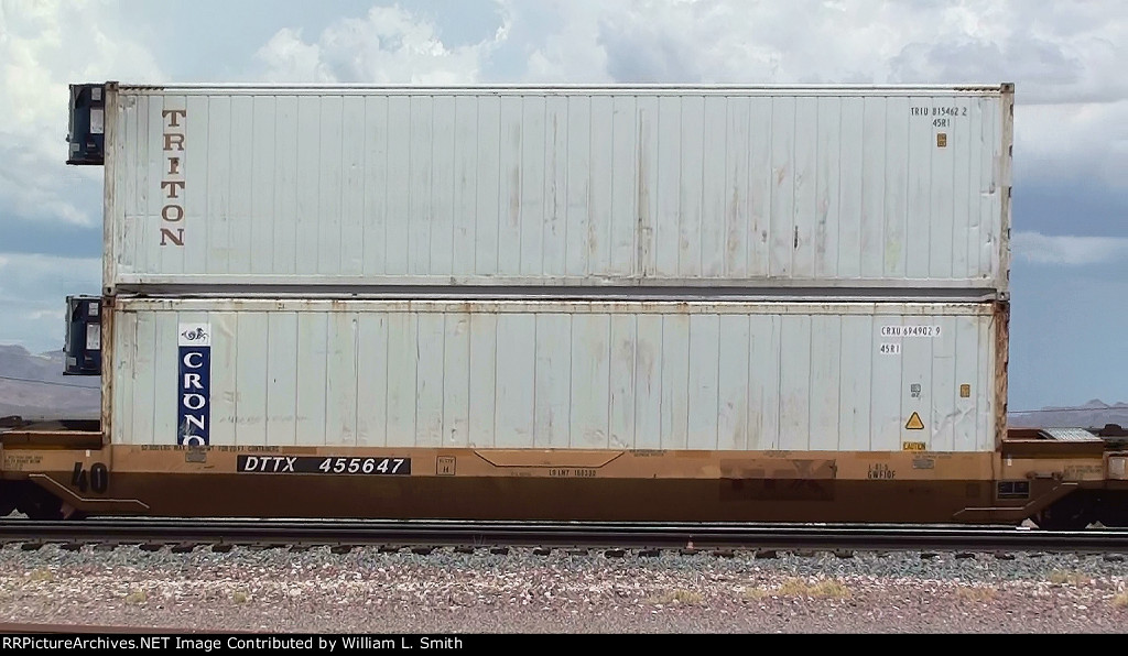 WB Intermodal Frt at Goffs CA -140