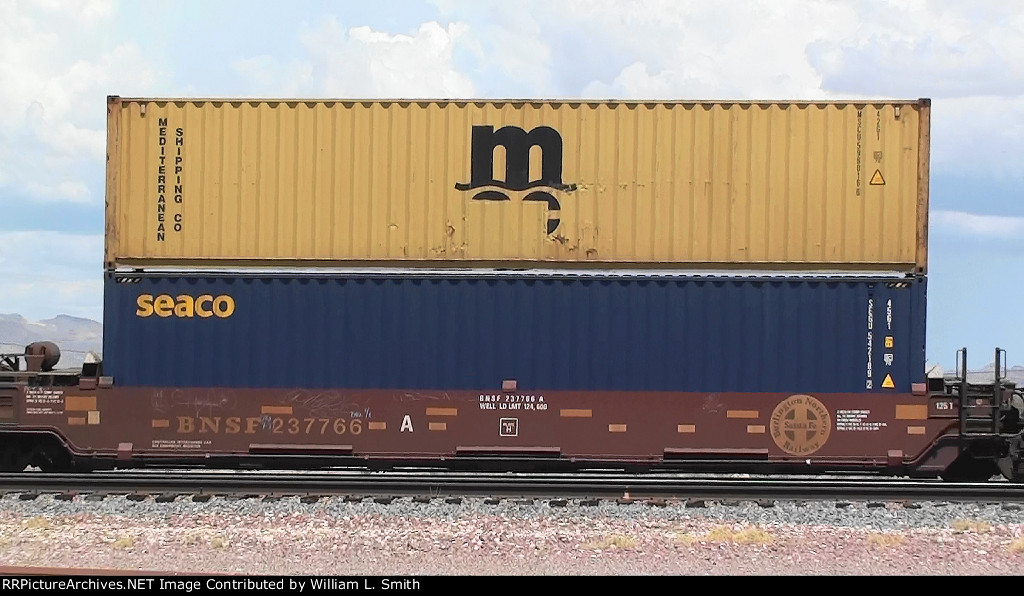 WB Intermodal Frt at Goffs CA -178