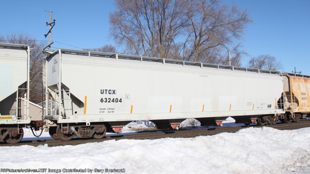 UTCX 632404 - Union Tank Car