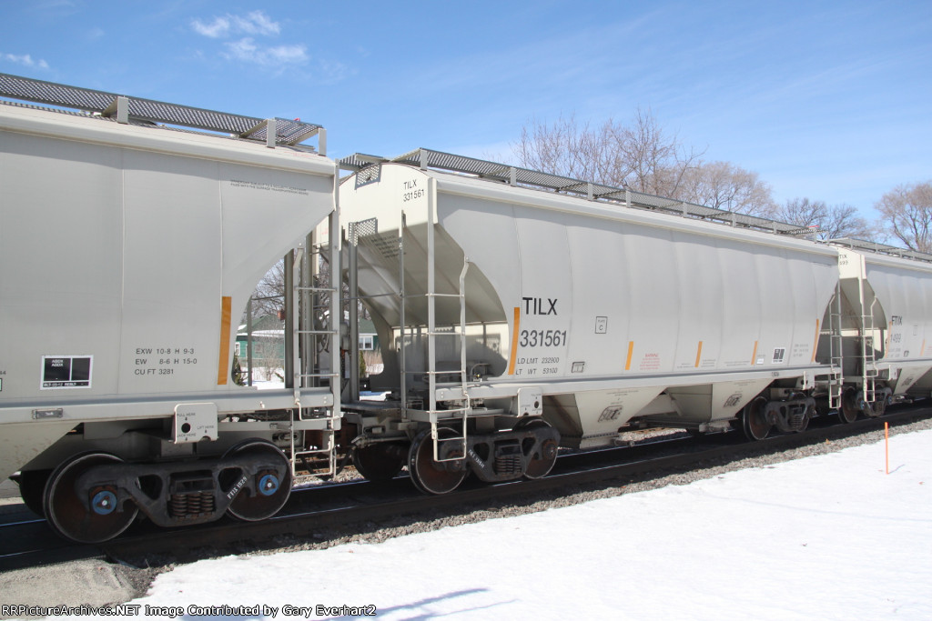 TILX 331561 - Trinity Industries Leasing