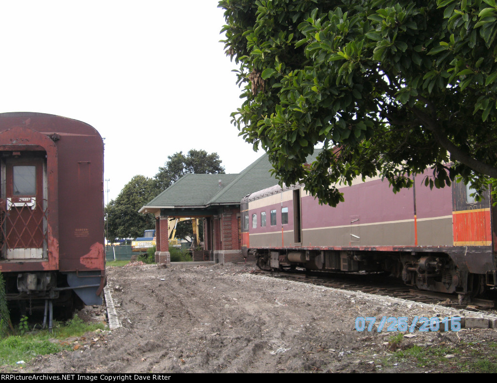Lincoln Depot car removal 