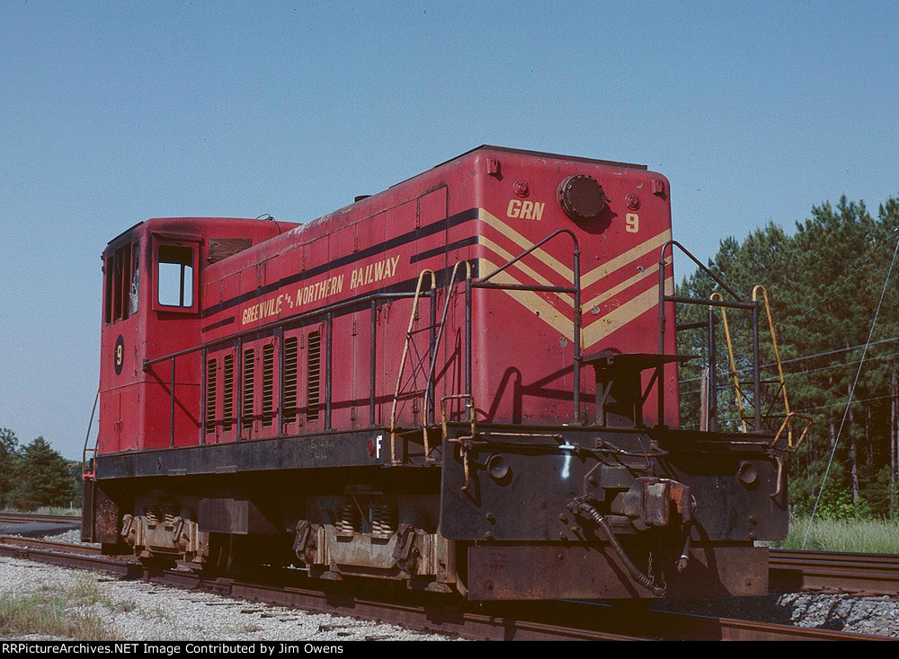 Greenville & Northern 9 was on its way to Johnson Railway Services in Cornelia, GA, when a hot box interrupted the trip.