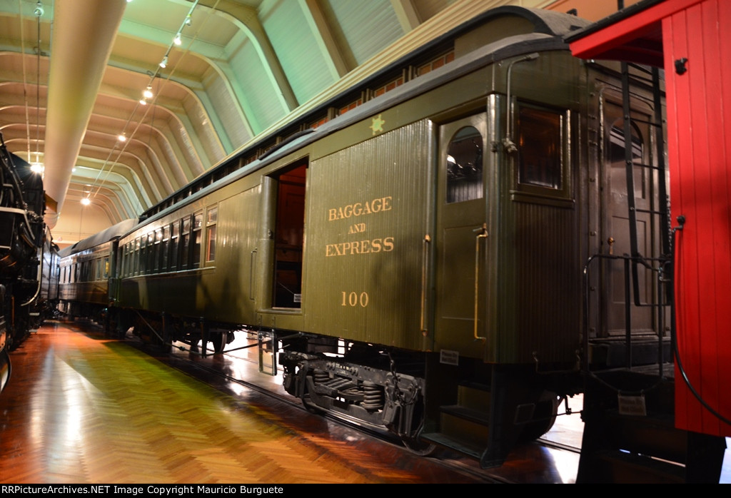 Detroit & Mackinac Baggage and Express car