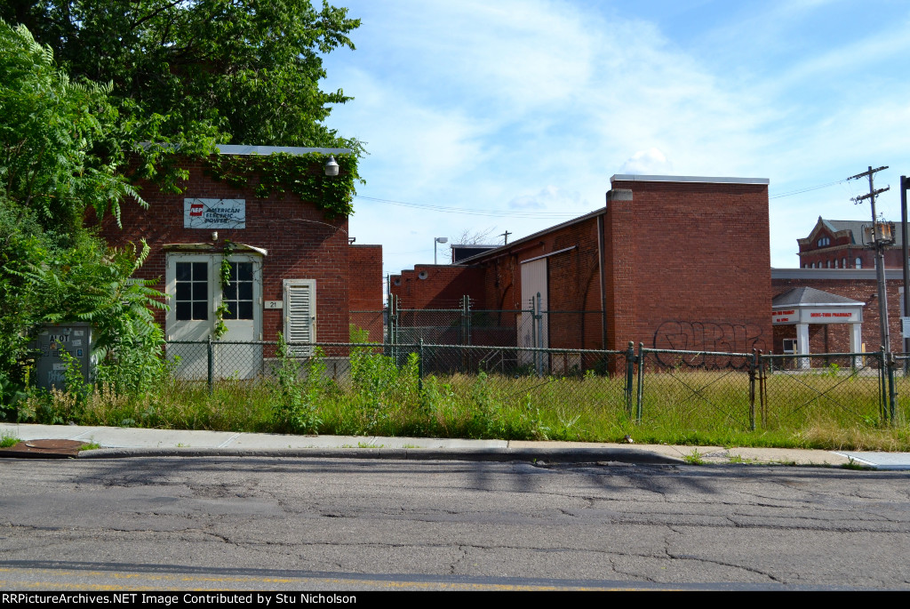 Former Columbus Street Railway Power Sub-StationThese buildings were once part of a small complex that included an open-air streetcar yard and a car barn.