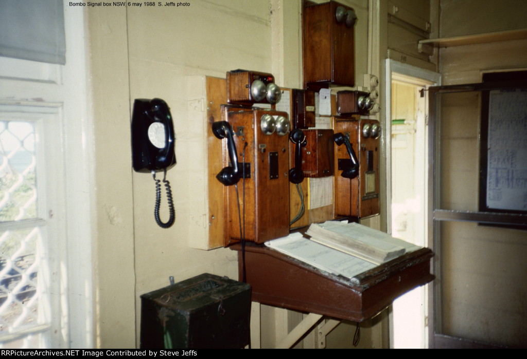 Bombo signal box phones