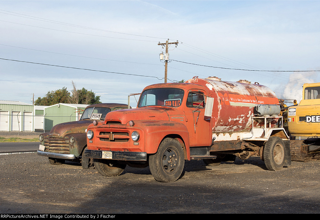IH fuel truck