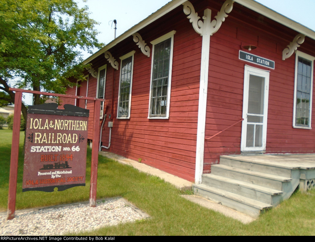 Iola Historical Museum Building