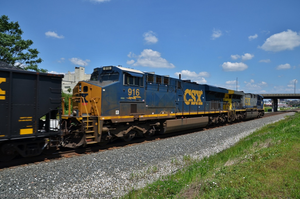 CSX 916