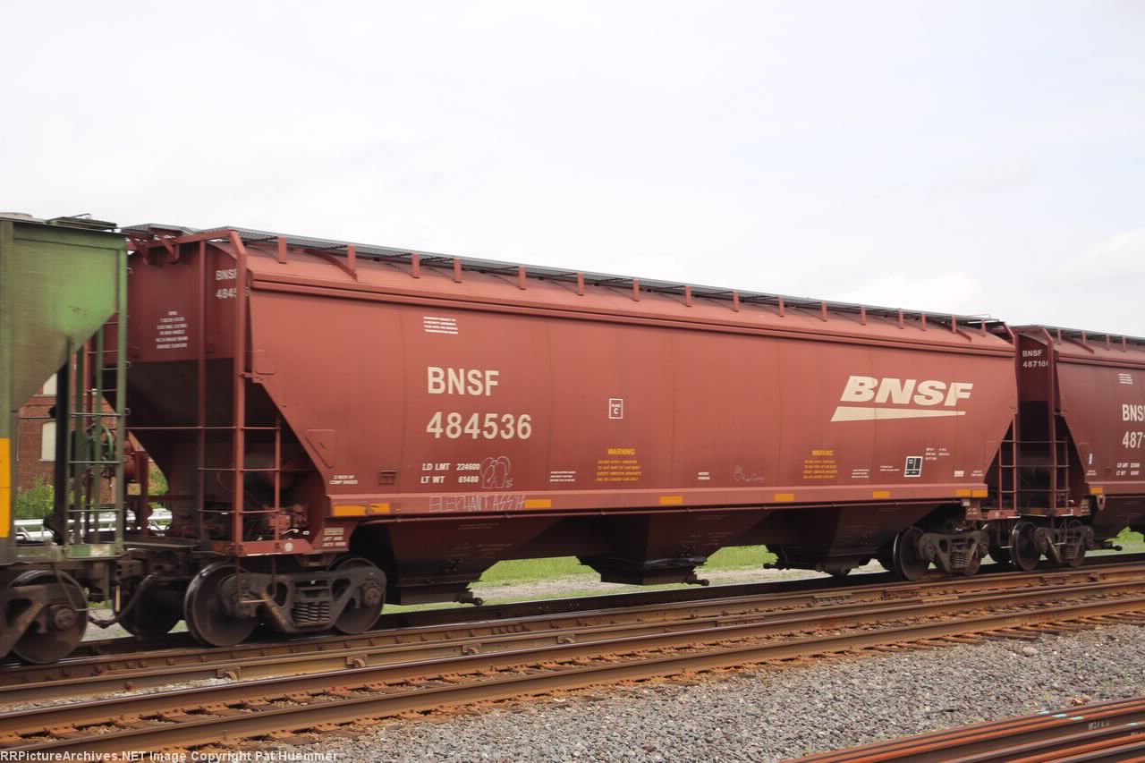 BNSF 484536