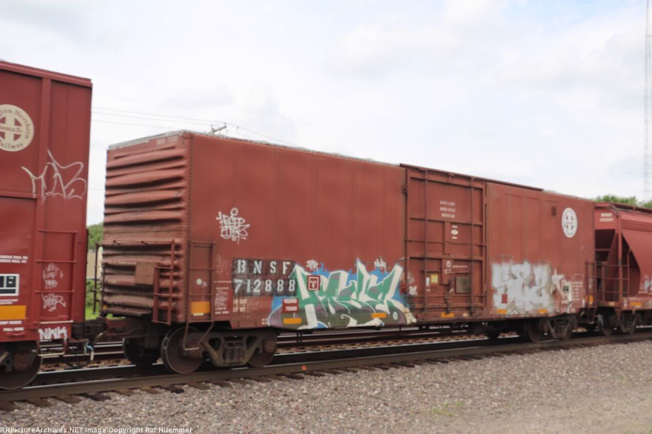 BNSF 712888