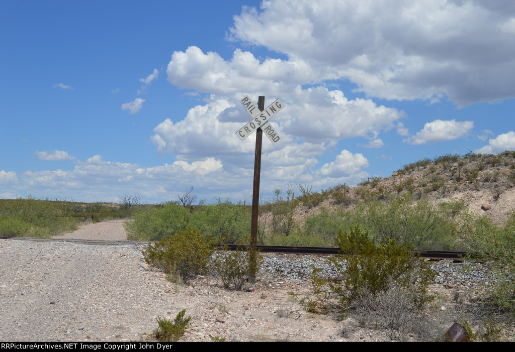 A slow day at the crossing