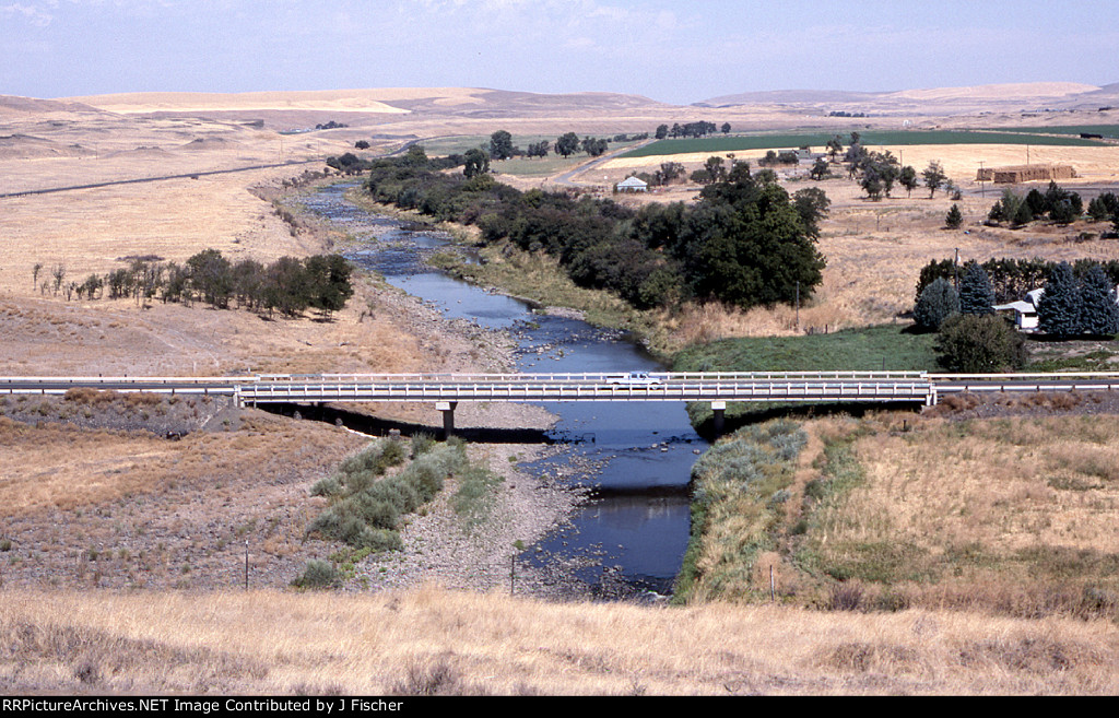 Benge-Winona Road bridge over the Palouse River