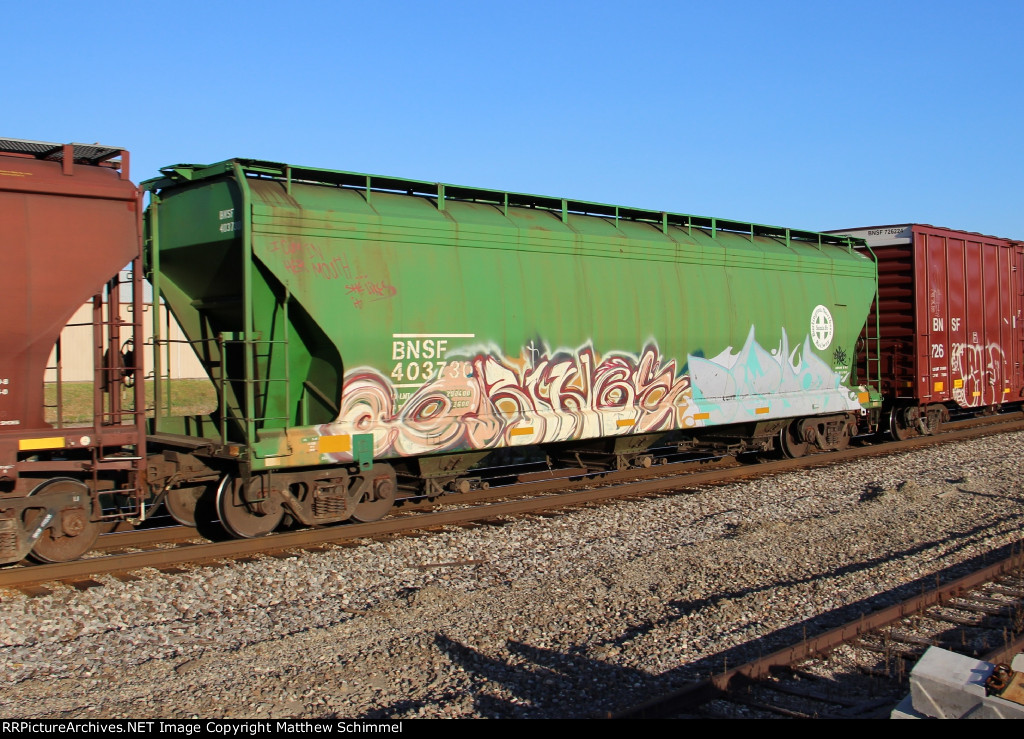 Green BNSF ACF 3 Bay Covered Hopper