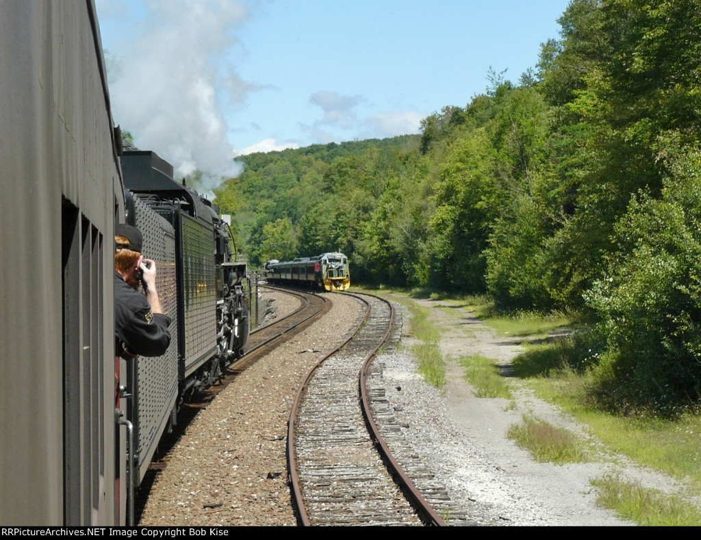 Meeting the Lehigh Gorge Scenic Railway's "Bike Train" at 11:26 a.m.